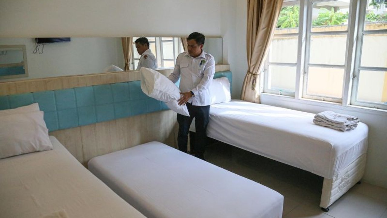 Asrama Haji Embarkasi Aceh siap sambut 4.378 calon haji dengan pelayanan terpadu dan teknologi digital untuk memudahkan jamaah, khususnya lansia, mulai 18 Mei 2025.