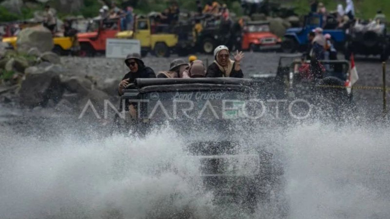 Dinas Pariwisata DIY optimistis kunjungan wisatawan mancanegara akan meningkat pada 2025, terutama dari Malaysia, berkat nilai tukar ringgit yang menguntungkan dan rencana famtrip.