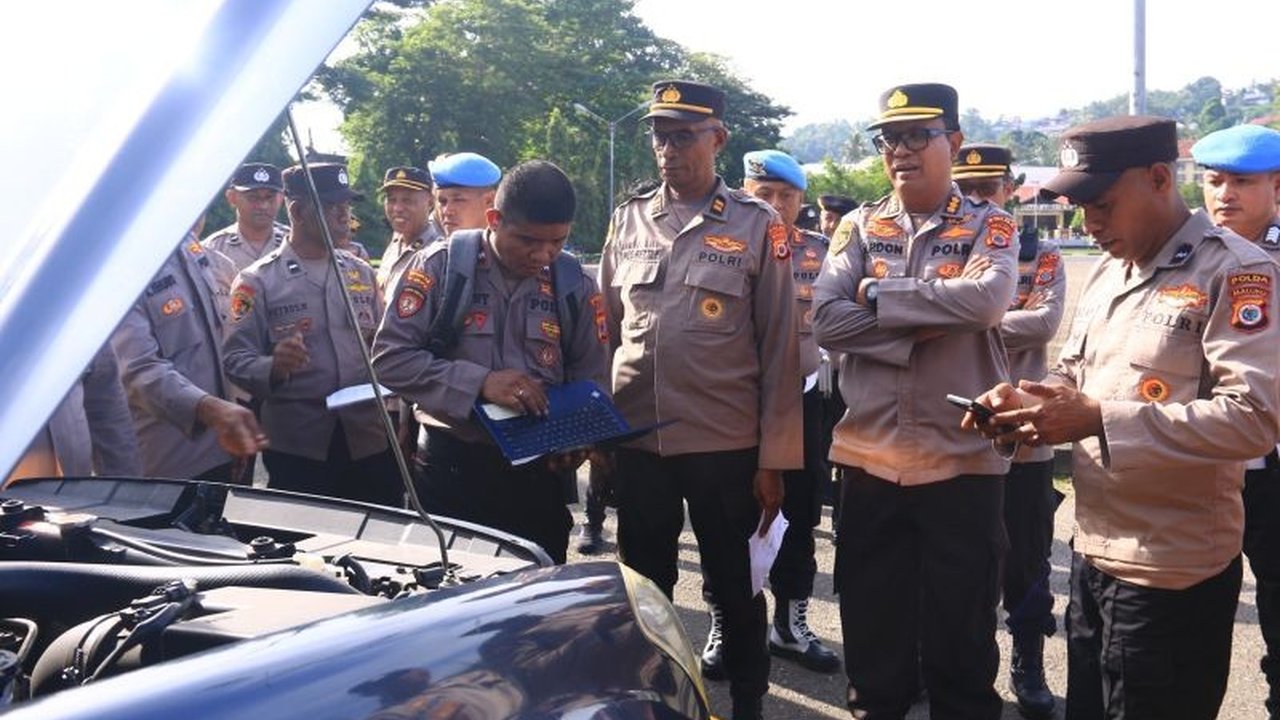 Polda Maluku melakukan pemeriksaan menyeluruh terhadap kendaraan dinas untuk memastikan kesiapan operasional dan meningkatkan pelayanan kepada masyarakat.