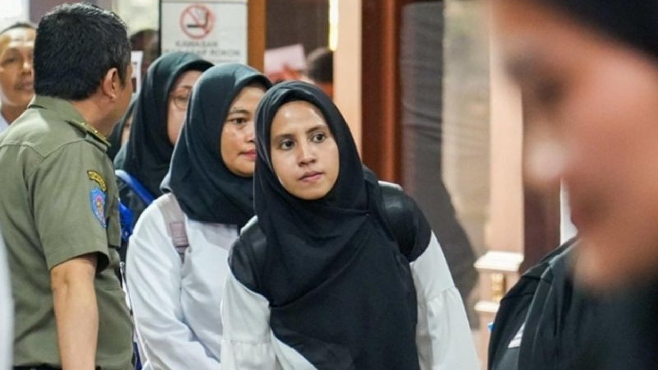 Kepala BKPD DKI Jakarta imbau 15.036 peserta seleksi PPPK agar fokus dan tak percaya janji oknum yang menjanjikan kelulusan, karena seleksi berlangsung transparan dan gratis.