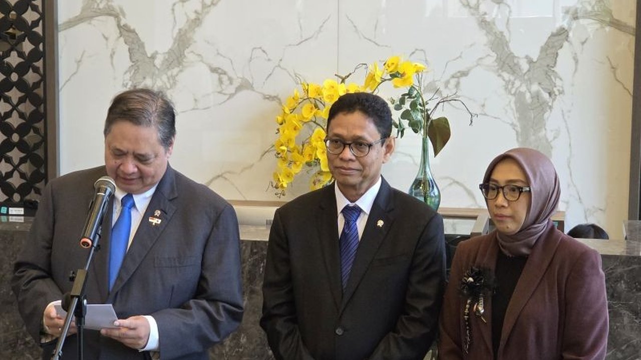 Menteri Airlangga Hartarto menyatakan rencana impor LNG dari Amerika Serikat masih dalam tahap negosiasi awal, dengan fokus pada ketahanan energi nasional dan keseimbangan manfaat bagi Indonesia.