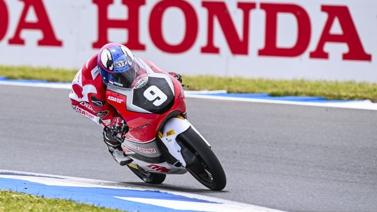 Pembalap Astra Honda Racing Team, Veda Ega Pratama, mengalami cedera retak tulang fibula dan pergelangan tangan setelah kecelakaan di FIM JuniorGP Portugal.  Nasibnya di seri selanjutnya masih belum pasti.