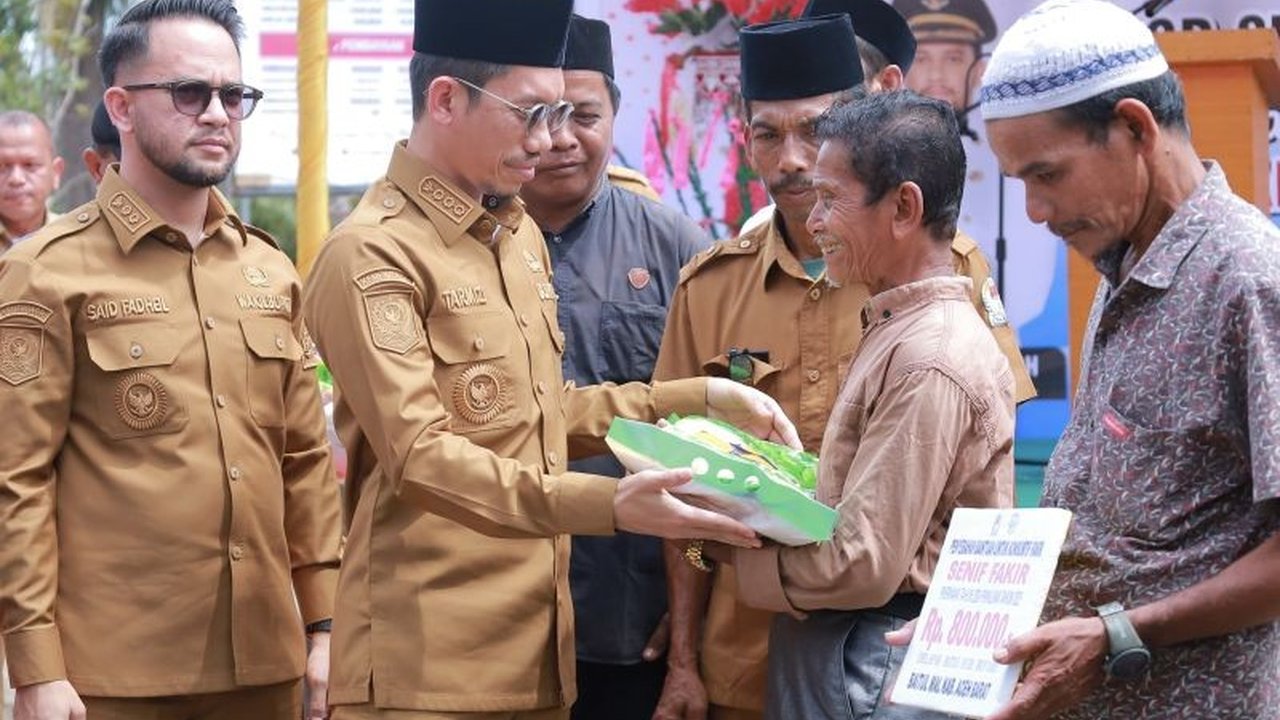 Pemkab Aceh Barat Gelar Layanan Pemerintahan Sehari di Woyla Barat: Wujud Kepedulian pada Masyarakat Desa