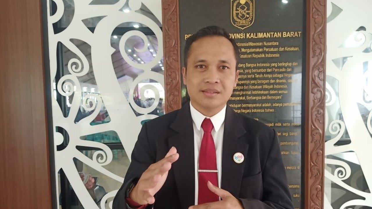 Dinas Kesehatan Bengkayang berupaya menurunkan angka kematian ibu dan bayi yang masih tinggi, dengan berbagai kendala yang dihadapi seperti akses layanan kesehatan dan kesadaran masyarakat.