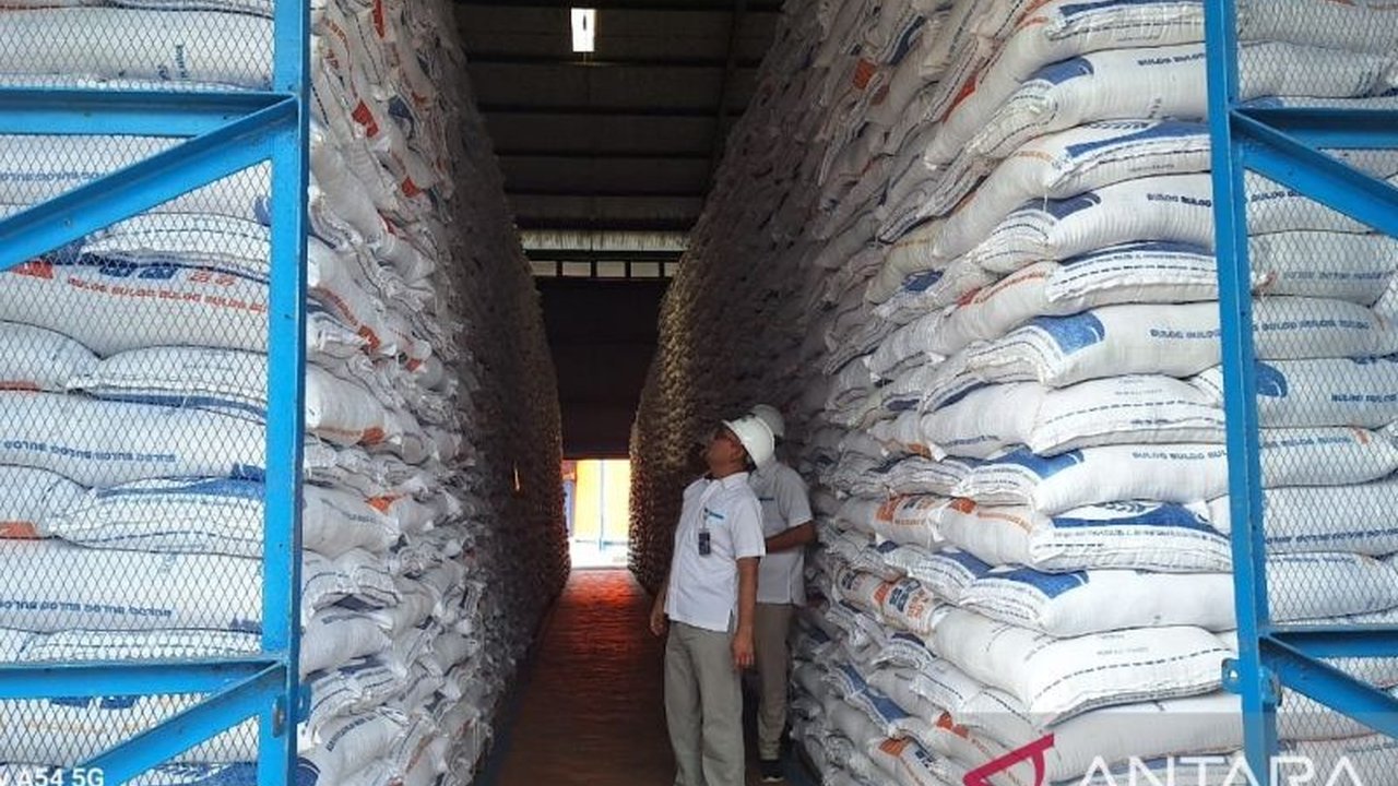 Serapan gabah setara beras Bulog Aceh mencapai 86.113 ton, melampaui target awal dan memenuhi kebutuhan pangan di Aceh, dengan harga pembelian Rp6.500 per kilogram.