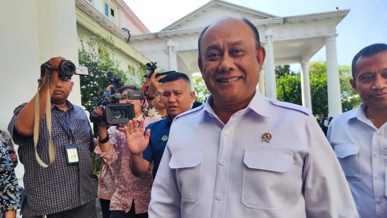 Presiden Prabowo Subianto memimpin Sidang Kabinet Paripurna ketiga di tahun ini, membahas persiapan Idulfitri dan berbagai agenda penting lainnya, dihadiri oleh para menteri dan kepala lembaga.