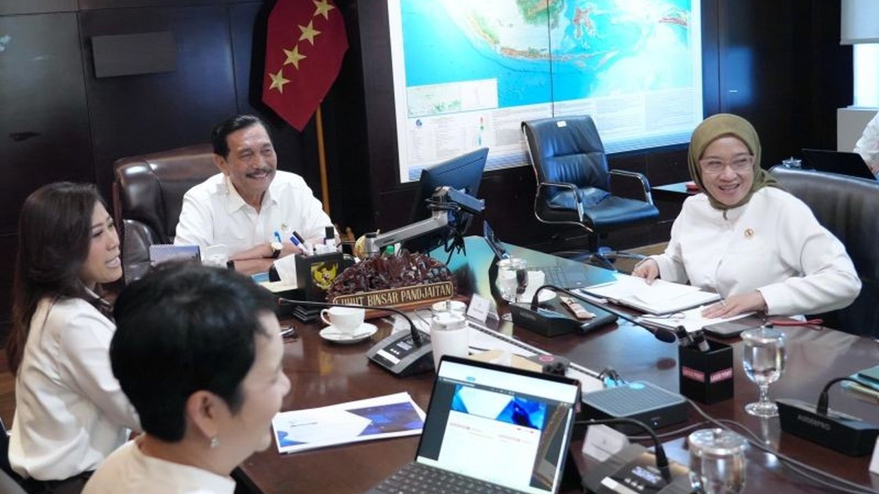 Implementasi infrastruktur digital pada program PKH diproyeksikan menghemat anggaran negara hingga Rp17 triliun per tahun, sekaligus meningkatkan transparansi dan efektivitas bantuan sosial.