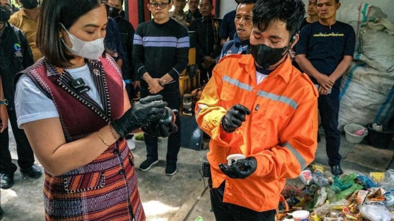 Wakil Menteri Pariwisata menekankan pentingnya pengelolaan sampah yang bertanggung jawab untuk mencapai sektor pariwisata Indonesia yang berkelanjutan dan berkualitas tinggi, seperti yang diterapkan di Desa Wisata Hariara Pohan.