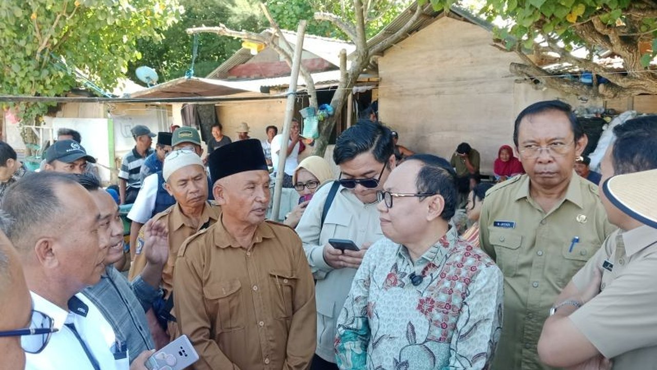 Tim Badan Aspirasi Masyarakat (BAM) DPR RI mengunjungi Lombok Tengah, NTB, untuk menampung keluhan nelayan terkait relokasi akibat pembangunan KEK Mandalika, mencari solusi agar relokasi tak jauh dari tempat kerja mereka.