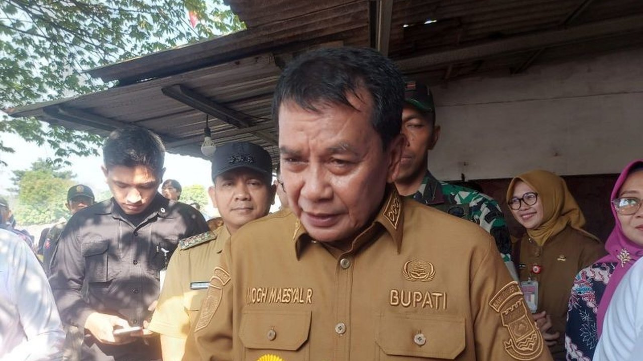 Bupati Tangerang, Rudy Maesyal Rasyid, langsung memerintahkan perbaikan rumah Sri Astuti, ibu menyusui penerima program Makan Bergizi Gratis (MBG), yang kondisinya tidak layak huni guna mencegah stunting.