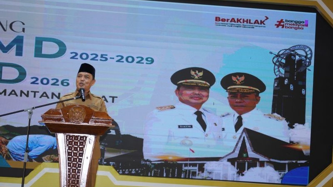 Gubernur Kalimantan Barat mengusulkan delapan proyek strategis infrastruktur untuk mendukung RPJMN 2025-2029, meliputi konektivitas jalan, pelabuhan, bandara, dan kawasan perbatasan.