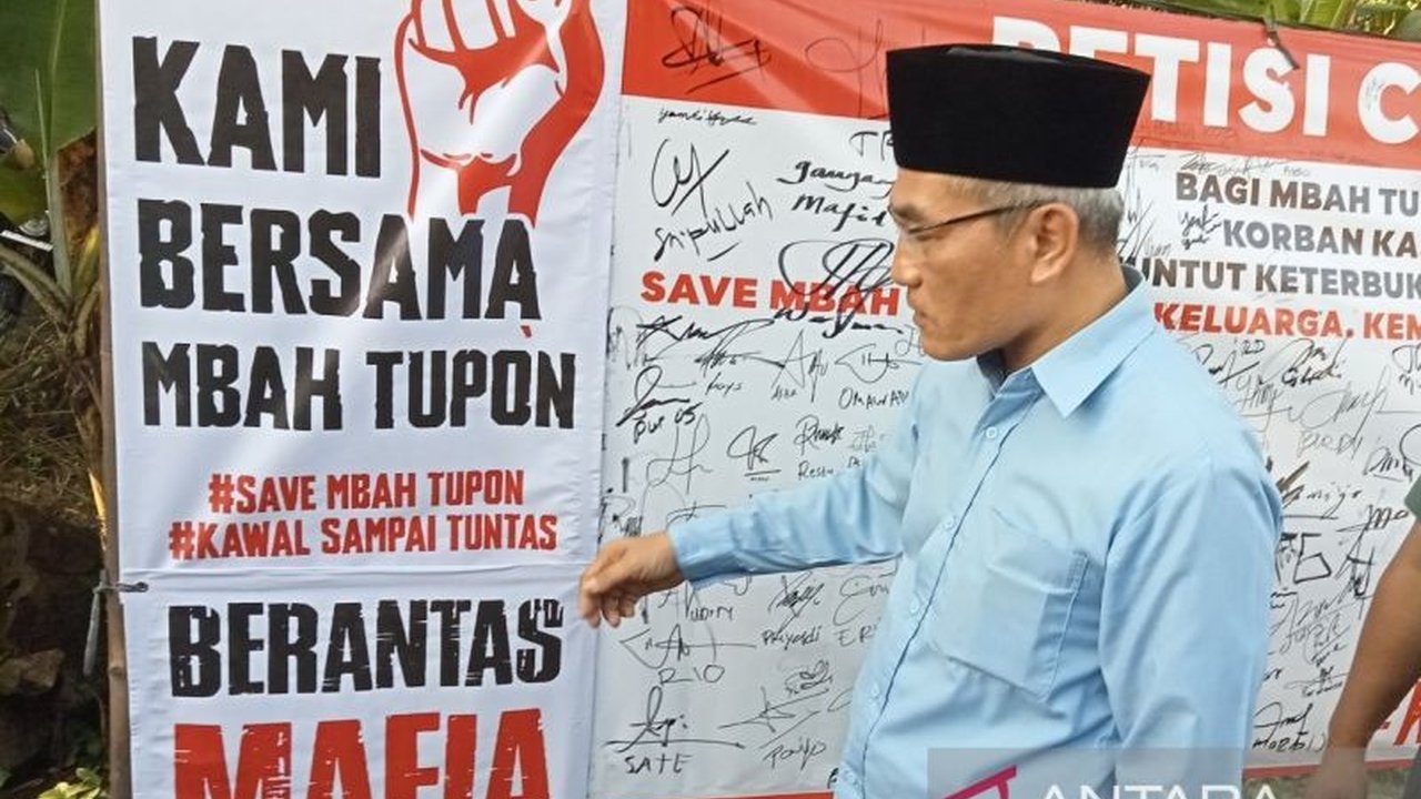 Bupati Bantul, Abdul Halim Muslih, mengingatkan pentingnya prinsip kehati-hatian dalam transaksi tanah untuk mencegah kasus penggelapan sertifikat seperti yang dialami Mbah Tupon dan warga lainnya.