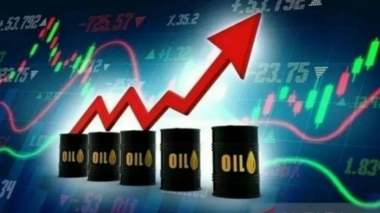 Badan Pusat Statistik (BPS) Riau mencatat pertumbuhan ekonomi Riau mencapai 4,65 persen pada triwulan I 2025, menjadikannya provinsi dengan PDRB terbesar kedua di luar Pulau Jawa, didorong oleh sektor pengadaan listrik dan gas serta ekspor.