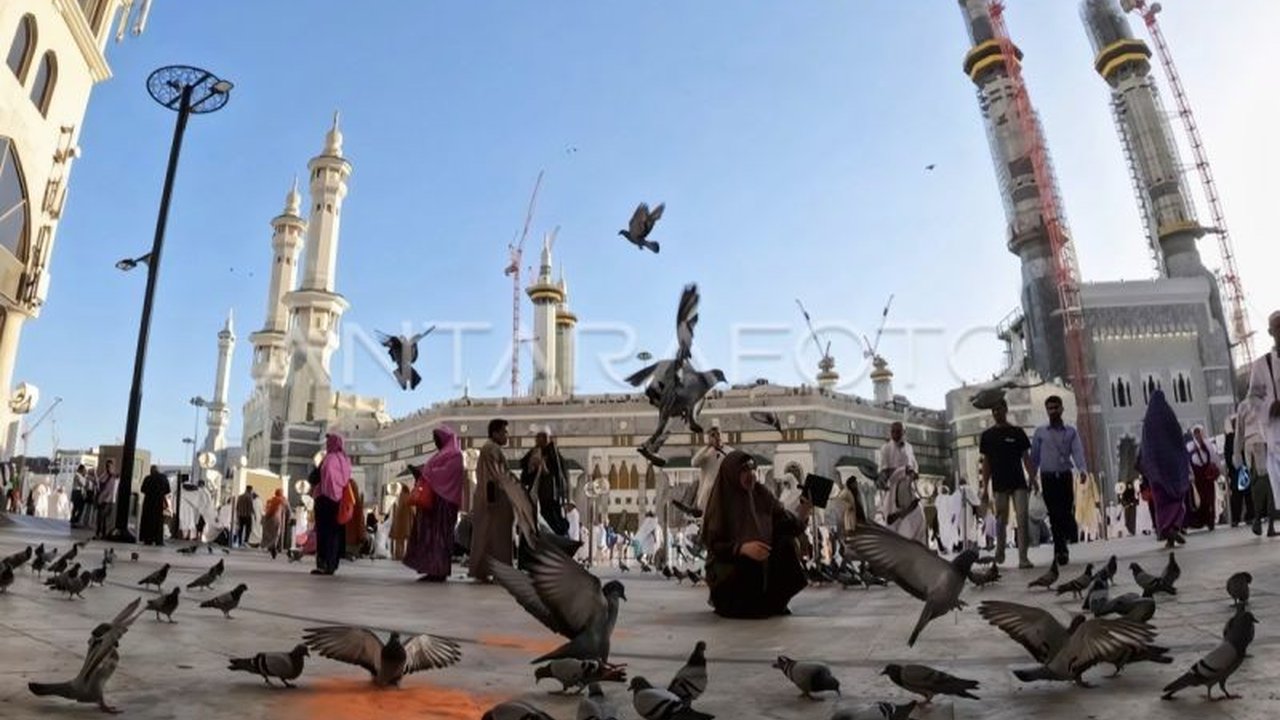 Sebanyak 222 calon haji Kotawaringin Timur telah menyelesaikan persiapan dan siap diberangkatkan ke Mekkah, dengan persiapan matang termasuk cadangan jemaah dan fasilitas bagi lansia serta disabilitas.
