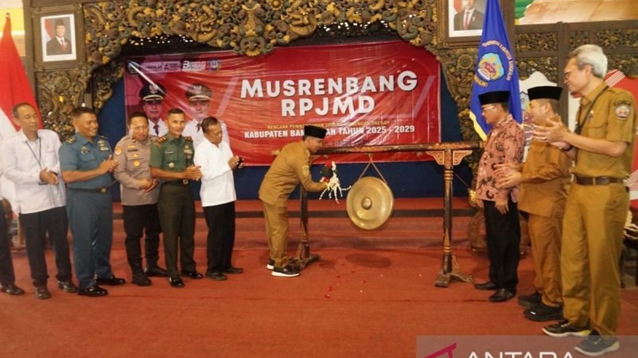 Pemkab Bangkalan, Jawa Timur, menyelaraskan RPJMD 2025-2029 dengan Asta Cita Presiden untuk pembangunan Bangkalan yang maju, berdaya saing, dan sejahtera, serta melibatkan partisipasi publik.