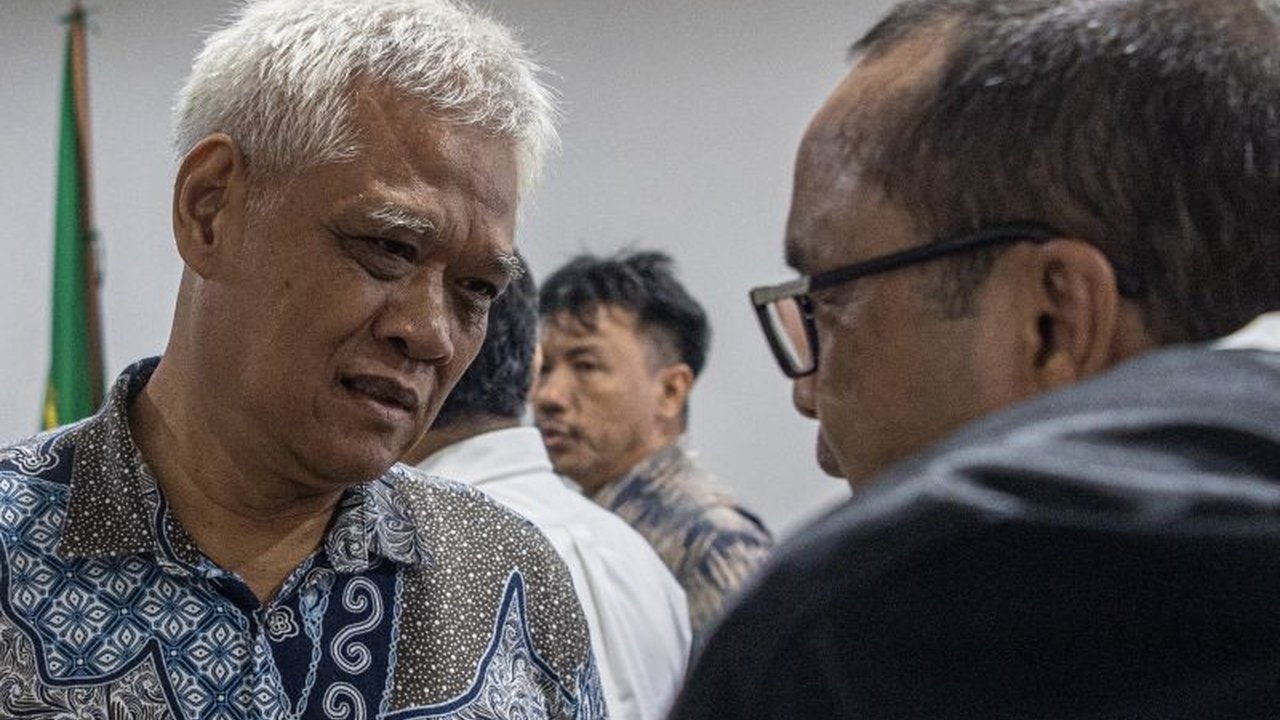 Tiga pejabat Waskita Karya dan satu direktur perusahaan lain divonis dengan hukuman penjara dan denda bervariasi dalam kasus korupsi pembangunan LRT Palembang, Sumatera Selatan.