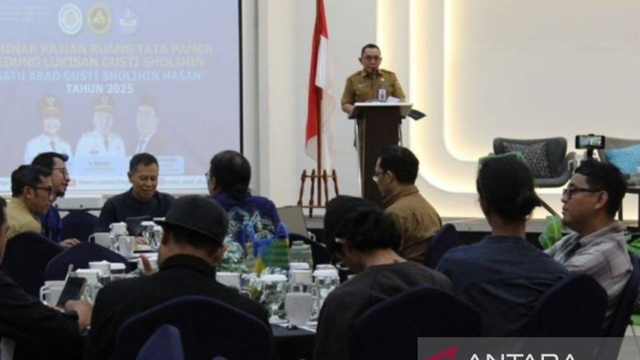 Kalimantan Selatan memperingati satu abad Gusti Sholihin Hasan, maestro lukis Indonesia yang karyanya telah mengharumkan nama daerah dan negara di kancah internasional.