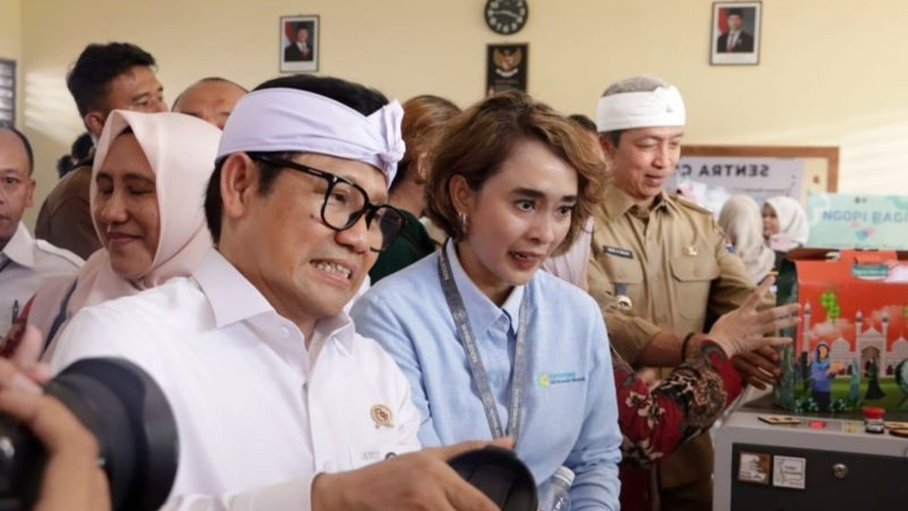 Kementerian Kesehatan menargetkan Sentra Cipta Mandiri (SCM) sebagai pusat rehabilitasi psikososial masyarakat untuk mengatasi adiksi non-zat dan menjaga kesehatan mental, dimulai dari Kelurahan Sukasari, Bogor.