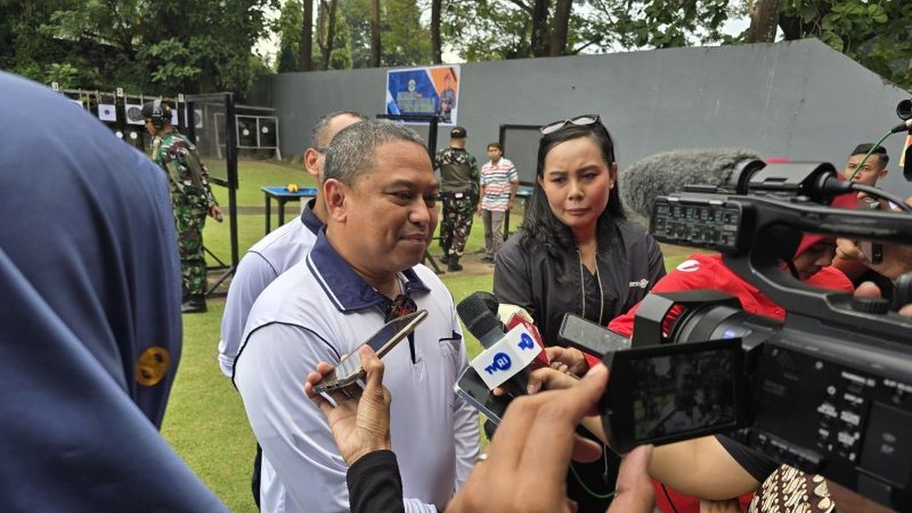 RSAL Jala Ammari Lantamal VI Makassar akan menambah 20 mesin cuci darah pada tahun 2025 untuk mengurangi waktu tunggu pasien dan mendukung program Makassar Sehat, serta menawarkan terapi hiperbarik.