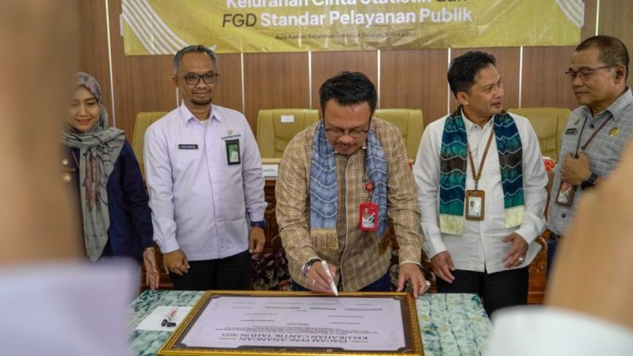 BPS Kota Banjarbaru luncurkan program 'Kelurahan Cinta Statistik' untuk meningkatkan kualitas data statistik guna mendukung perencanaan pembangunan daerah, khususnya di Kelurahan Loktabat Selatan.