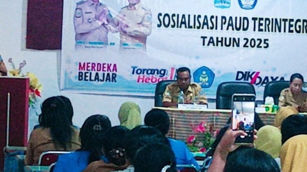 Pemerintah Kabupaten Biak Numfor, Papua, akan menerapkan ijazah digital untuk kelulusan siswa mulai tahun 2025, berdasarkan Permendikbudristek Nomor 58 Tahun 2024.