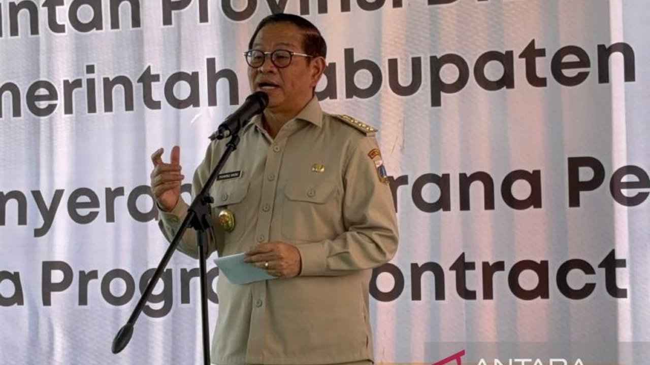 Gubernur DKI Jakarta, Pramono Anung Wibowo, mengakui peran penting TNI dalam menjaga kestabilan harga beras di Jakarta selama enam bulan terakhir, terutama melalui peran Kodim di daerah penghasil beras.