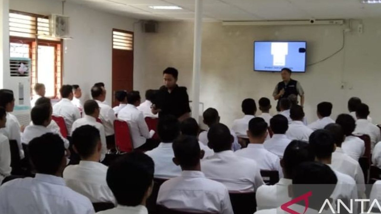 Sebanyak 2.619 tenaga honorer di Kabupaten Bangka mengikuti seleksi Calon Pegawai Pemerintah dengan Perjanjian Kerja (CPPPK) Tahap II Tahun 2024 dengan skema pengecualian tanpa formasi untuk PPPK paruh waktu.