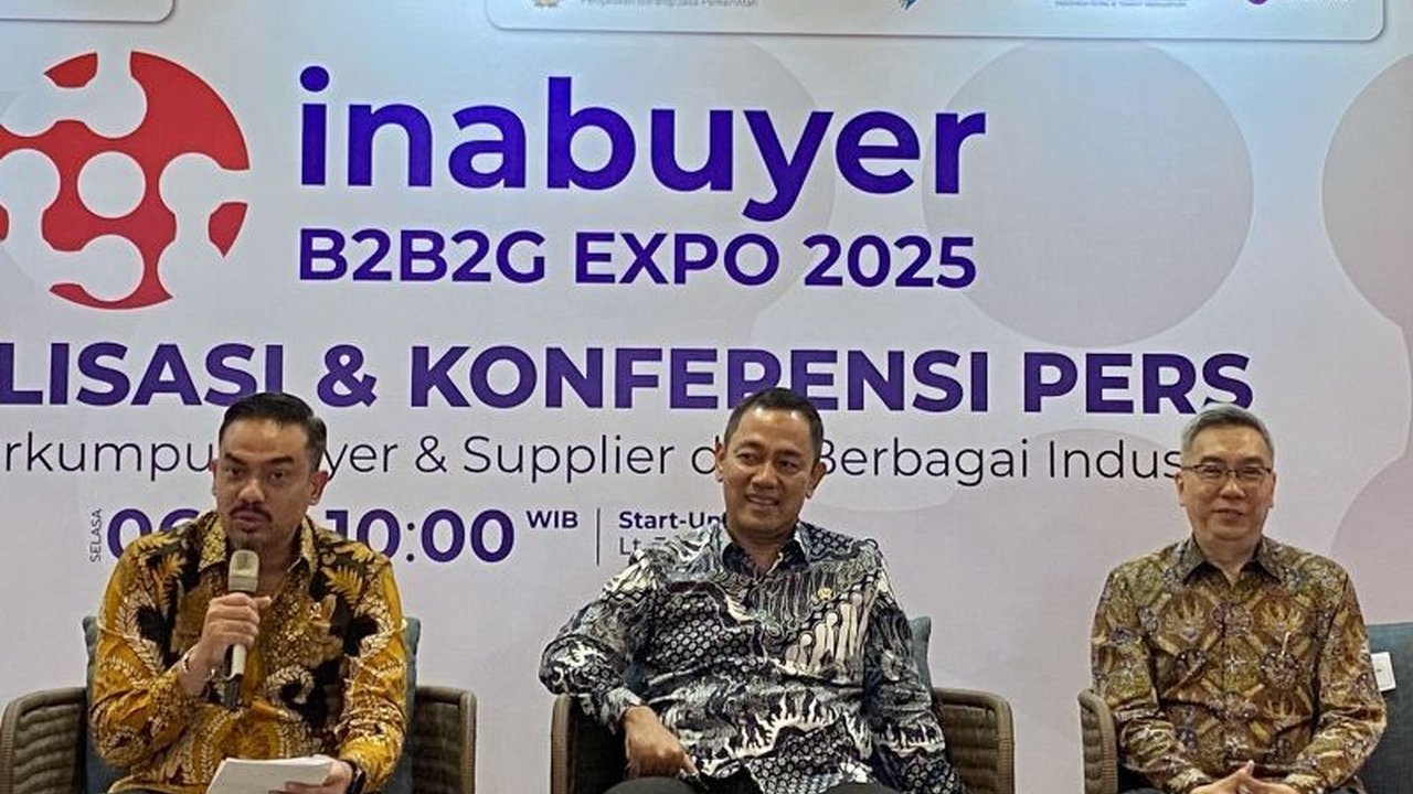 Menteri UMKM Maman Abdurrahman memastikan kebijakan efisiensi pemerintah tidak akan mengurangi belanja produk UMKM dan tetap mengalokasikan 40 persen anggaran pengadaan barang dan jasa untuk sektor tersebut.