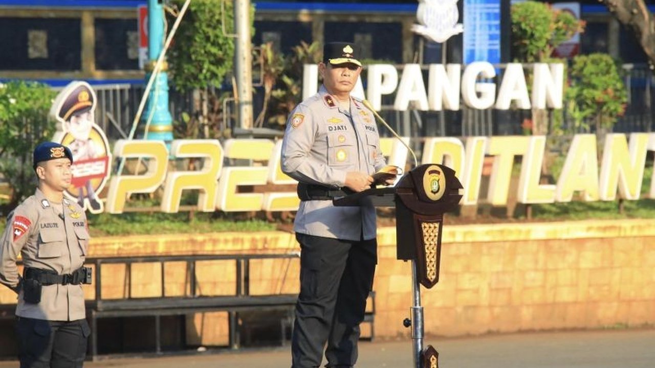 Wakapolda Metro Jaya, Brigjen Pol Djati Wiyoto Abadhy, menekankan pentingnya disiplin, soliditas, dan menjaga citra positif institusi Polri dalam menghadapi agenda nasional dan internasional mendatang.