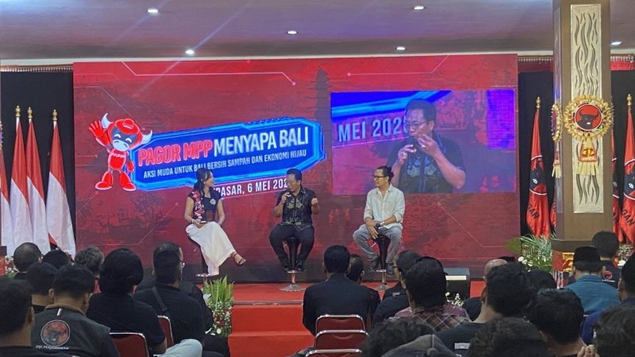DPD PDI Perjuangan Bali mengajak generasi muda partai untuk mendukung program Gubernur Bali, Wayan Koster, dalam mewujudkan Bali bersih sampah melalui edukasi dan inovasi pengelolaan sampah.