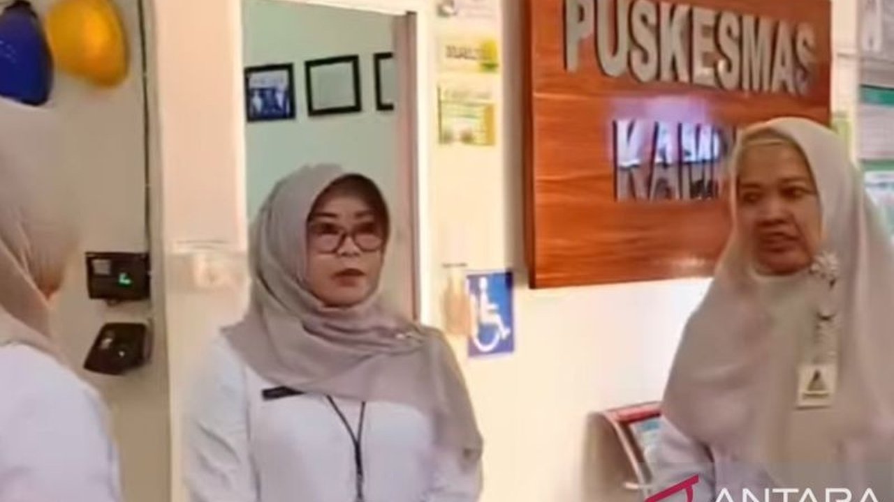 Dinas Kesehatan Palembang menangani 8.399 kasus ISPA pada Maret 2025, dengan angka tertinggi pada kelompok usia 19-59 tahun; imbauan PHBS dan antisipasi penyakit musim pancaroba ditekankan.
