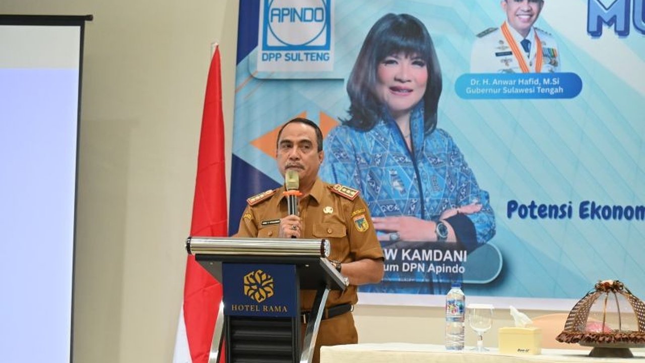 Pemerintah Provinsi Sulawesi Tengah mengajak APINDO Sulteng untuk menggali potensi ekonomi Selat Makassar sebagai 'emas biru', mendorong investasi dan pertumbuhan ekonomi di kawasan Timur Indonesia.