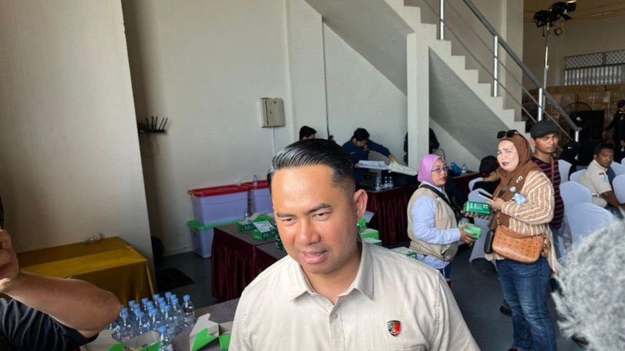 Polda Kepri mencabut segel SPBU Kabil setelah menetapkan satu tersangka dalam kasus dugaan penyelewengan BBM bersubsidi dan sanksi Pertamina berakhir.