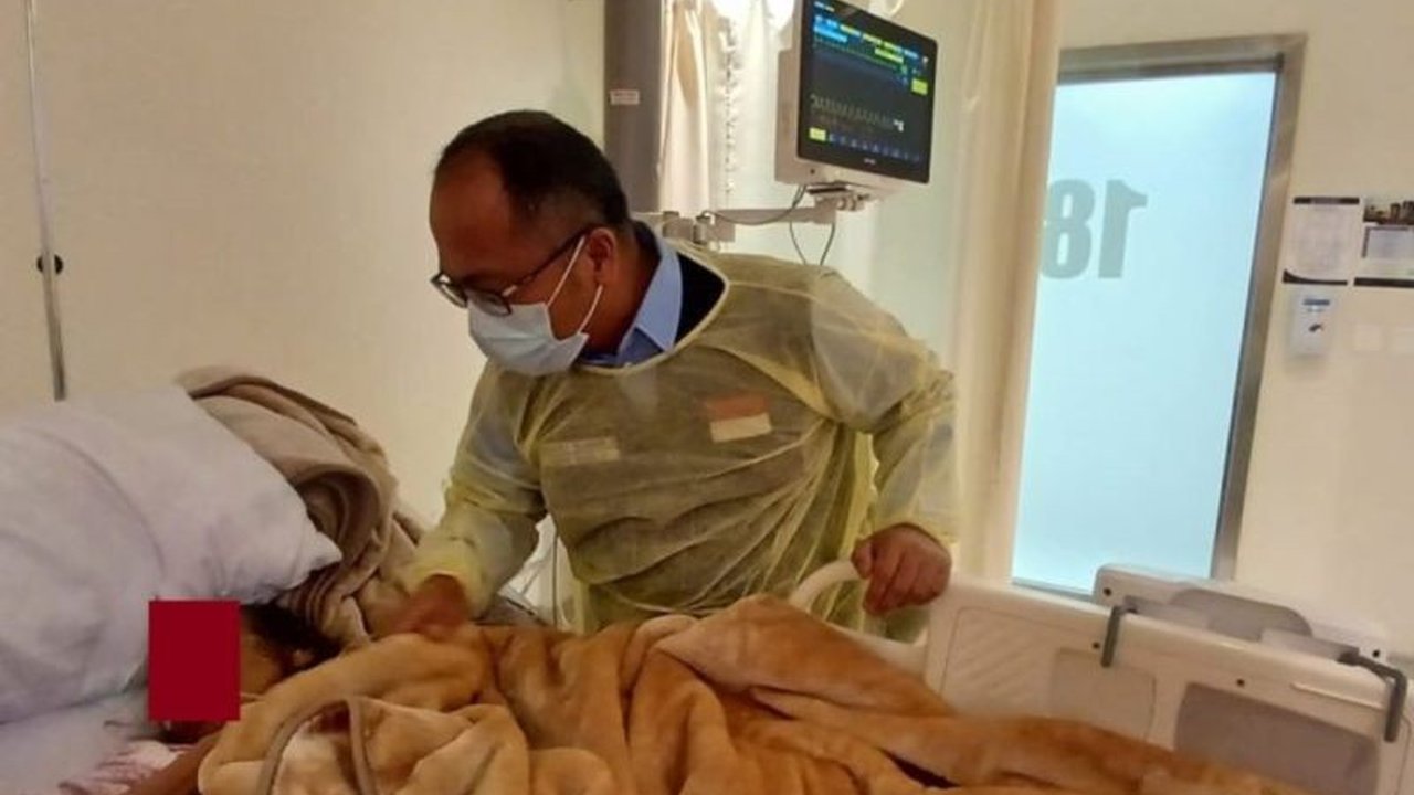 Tim kesehatan haji Indonesia melakukan kunjungan ke tiga rumah sakit di Arab Saudi untuk memantau langsung kondisi dan pelayanan kesehatan terhadap jemaah haji Indonesia yang sedang dirawat.