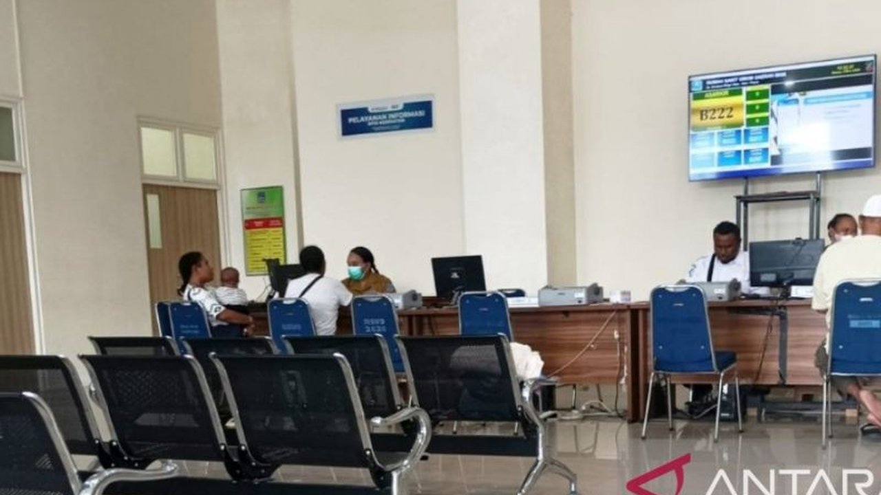 Pemkab Biak Numfor, Papua, telah mencapai cakupan Universal Health Coverage (UHC) sebesar 98 persen, melindungi hampir seluruh warganya melalui Program Jaminan Kesehatan Nasional (JKN).