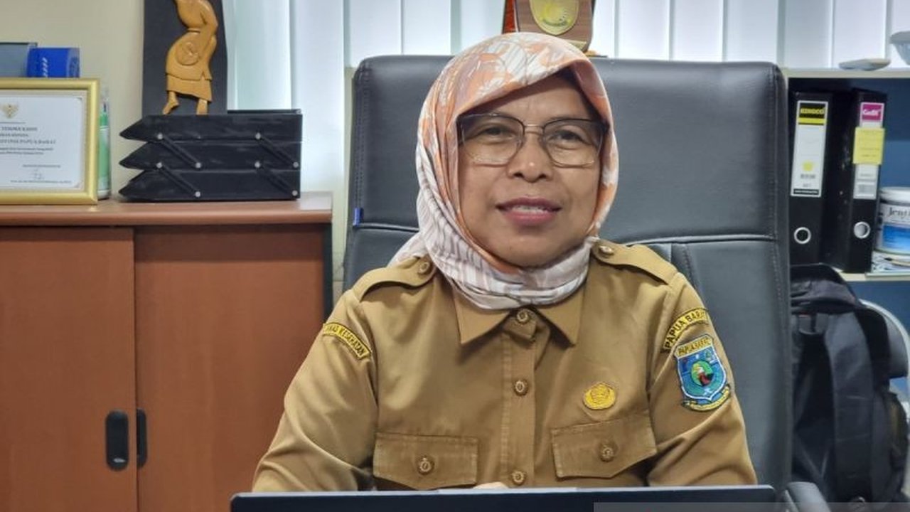 Dinas Kesehatan Papua Barat memproyeksikan distribusi 141.100 kelambu insektisida ke tiga kabupaten endemis malaria: Manokwari, Teluk Wondama, dan Manokwari Selatan, guna menekan angka kasus malaria.