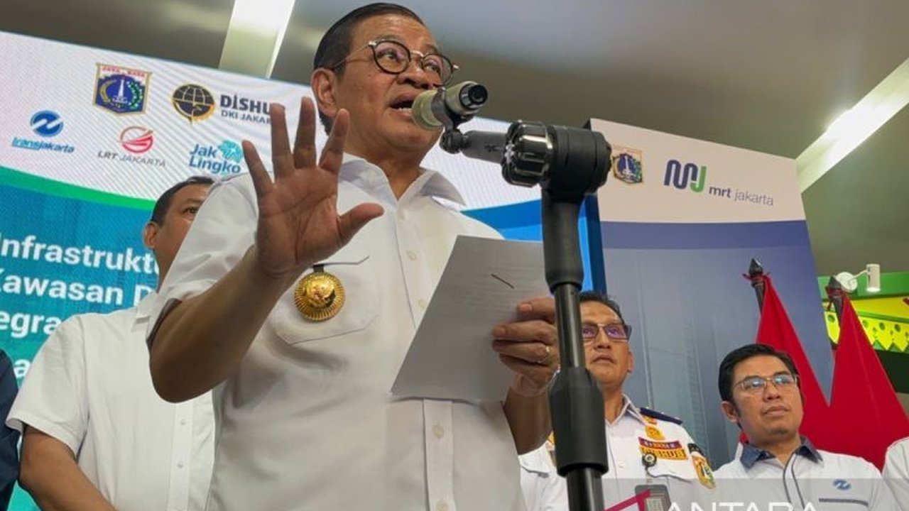Gubernur DKI Jakarta, Pramono Anung Wibowo, menegaskan bahwa pejabat yang tidak menggunakan transportasi umum pada hari Rabu tidak akan dilantik, sesuai Instruksi Gubernur Nomor 6 Tahun 2025.