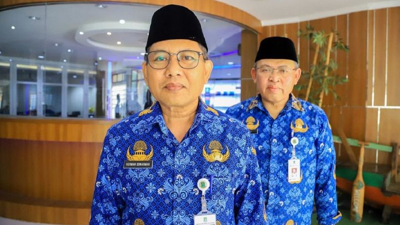 Setelah melalui seleksi terbuka dan ketat yang melibatkan Kejaksaan Negeri Tangerang, Tommy Herdiansyah resmi ditunjuk sebagai Direktur Utama Perumda Tirta Benteng periode 2025-2030, diharapkan mampu meningkatkan pelayanan air bersih di Kota Tangerang.