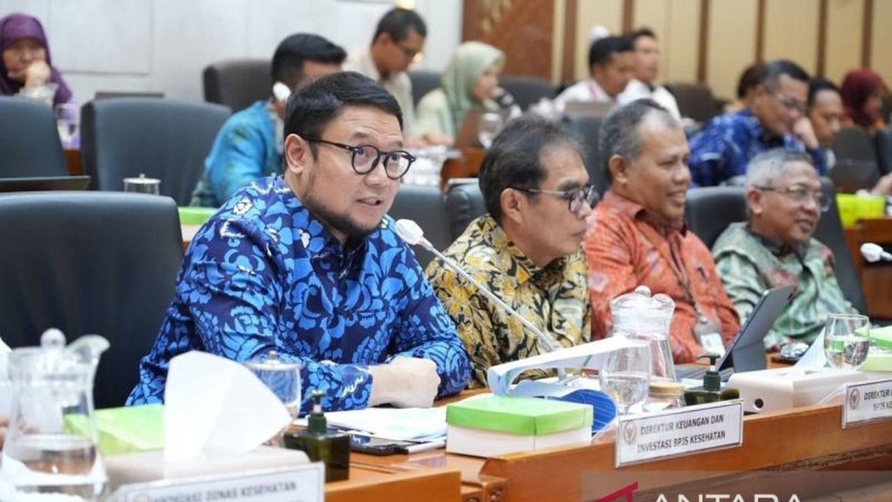 BPJS Kesehatan gencar meningkatkan keaktifan peserta dan kolektibilitas iuran JKN melalui berbagai strategi inovatif dan kolaborasi lintas sektor untuk memastikan keberlanjutan program jaminan kesehatan nasional.