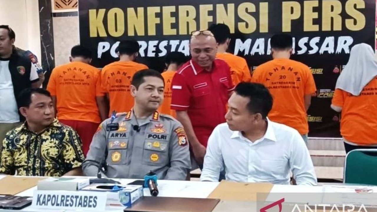 Enam tersangka joki UTBK-SNBT Unhas ditangkap Polrestabes Makassar; satu di antaranya mahasiswa kedokteran Unhas yang pernah menjuarai olimpiade matematika, terancam hukuman 9 tahun penjara.