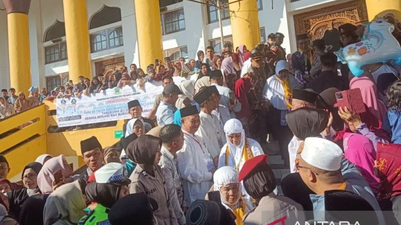 Tingginya animo masyarakat Rejang Lebong untuk menunaikan ibadah haji ditandai dengan daftar tunggu yang mencapai 23 tahun dan jumlah pendaftar yang terus bertambah setiap tahunnya.