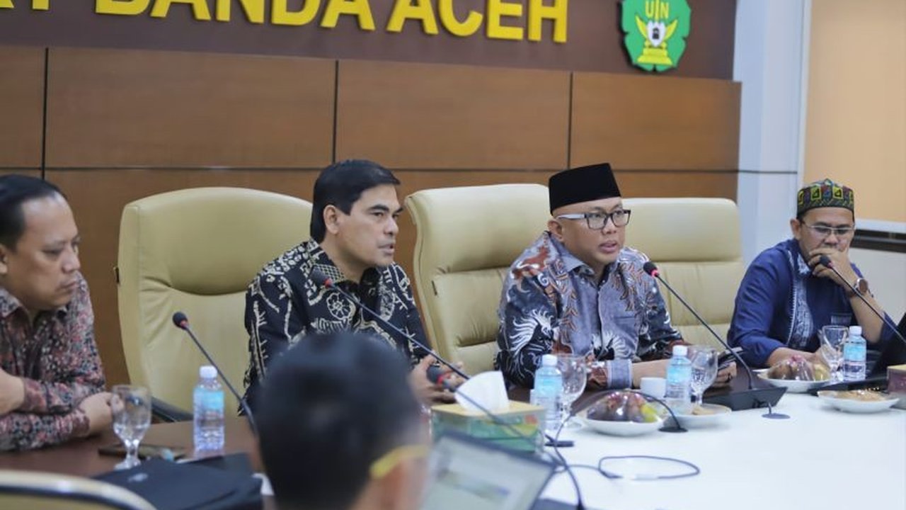UIN Ar-Raniry Banda Aceh dinilai memiliki modal kuat untuk menjadi universitas kelas dunia berkat capaian signifikan di bidang akademik dan riset, serta dukungan penuh dari Kemenag.