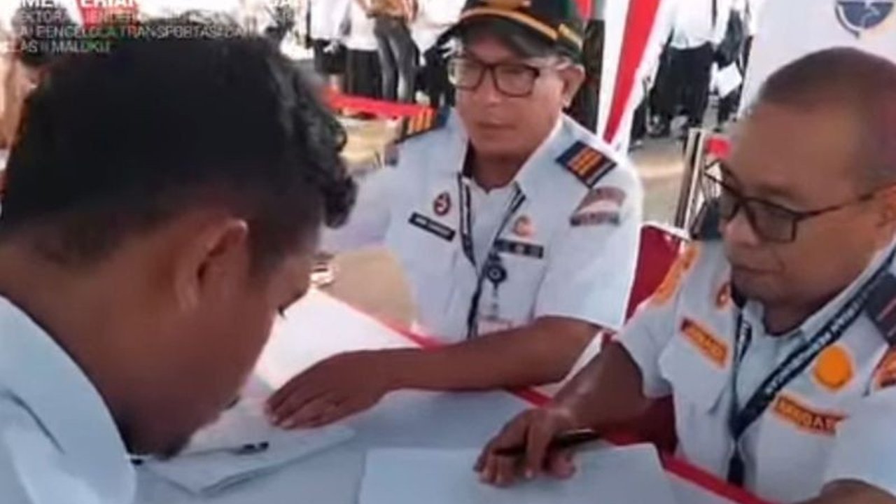 BPTD Maluku mengikutsertakan 30 pegawai dalam seleksi PPPK Kemenhub di Ambon, sebagai upaya peningkatan kualitas aparatur sipil negara dan pelayanan transportasi di Maluku.