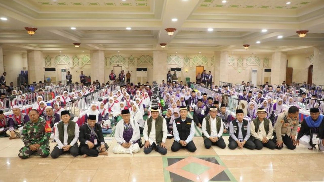 1.179 Calon Haji Tangerang Berangkat ke Tanah Suci
