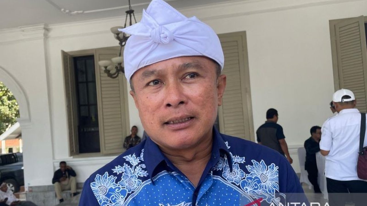 Pemkab Kuningan meminta Pemprov Jabar untuk pemerataan pembangunan infrastruktur karena keterbatasan APBD dan infrastruktur yang masih tertinggal dibandingkan daerah perkotaan.