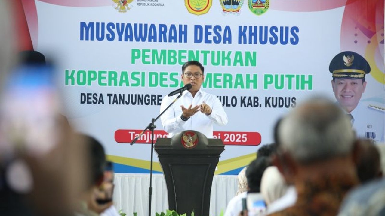 Wamentan Sudaryono tegaskan Presiden Prabowo dorong Kopdes Merah Putih hadirkan pemerintah tanpa jarak di desa, memastikan akses masyarakat pada sembako, layanan kesehatan, dan pupuk terjangkau.