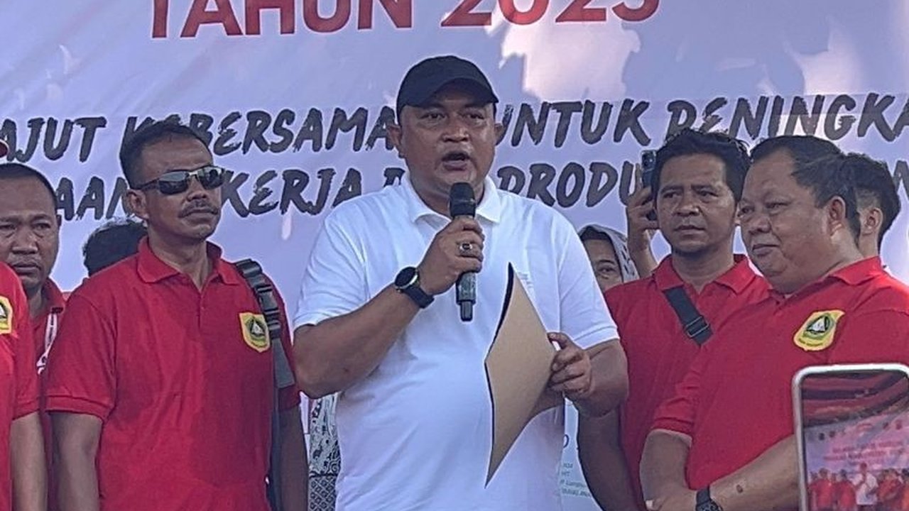 Bupati Bogor, Rudy Susmanto, menegaskan komitmennya menindak tegas oknum yang menghambat investasi di Kabupaten Bogor dan memastikan iklim investasi yang kondusif bagi investor dan buruh.