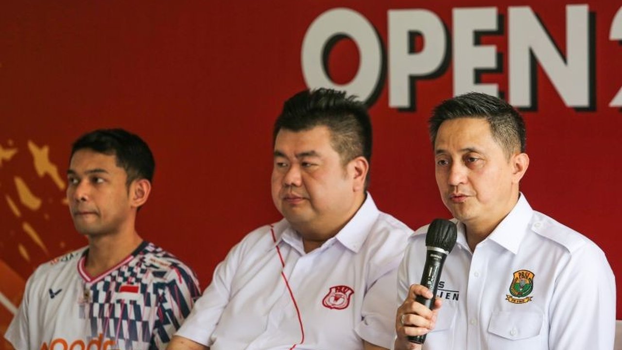 PBSI menargetkan minimal satu gelar juara di Indonesia Open 2025, dengan tunggal dan ganda putra sebagai sektor andalan, didukung persiapan optimal dan dukungan penuh masyarakat.
