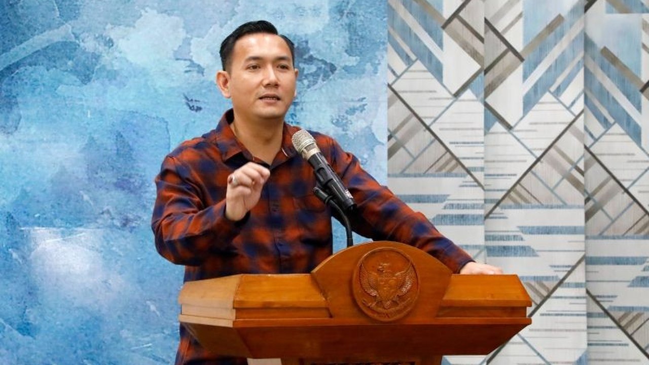 Ketua KPI Pusat, Ubaidillah, menekankan pentingnya media penyiaran menampilkan citra positif Polri secara akurat dan edukatif, serta menyorot pengawasan KPI terhadap tayangan yang menampilkan institusi kepolisian.