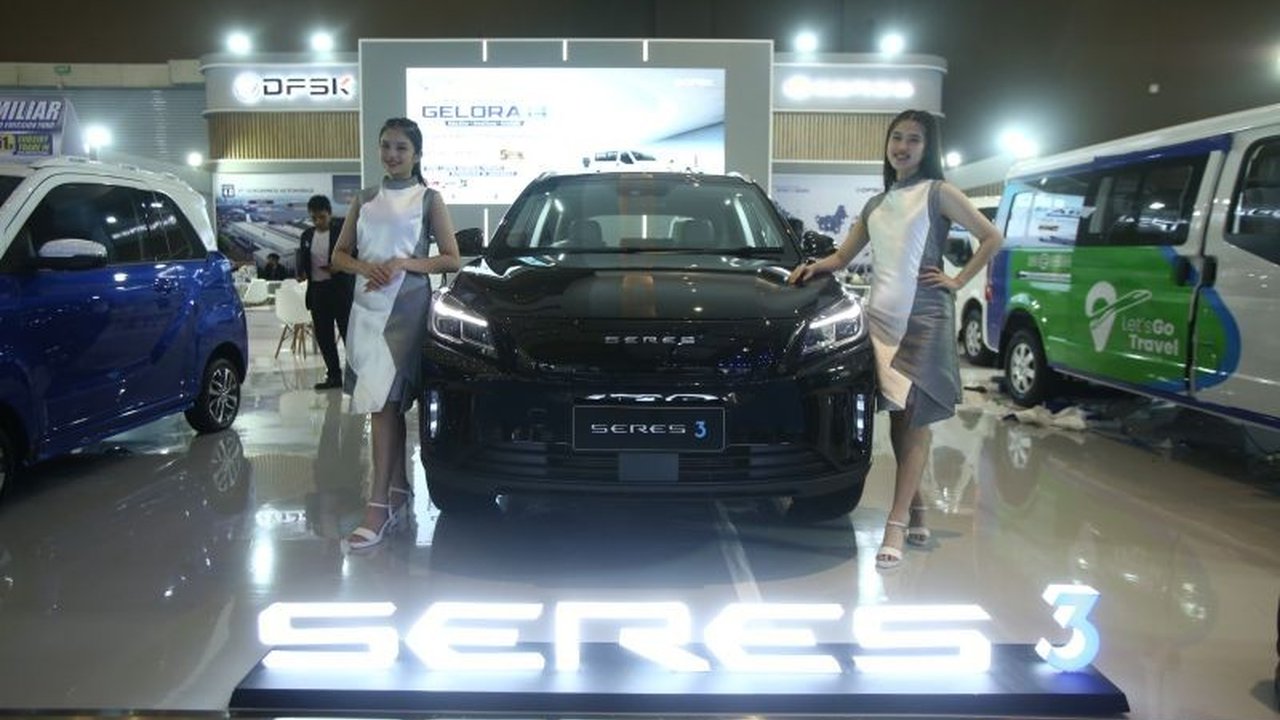 DFSK dan Seres, di bawah naungan PT Sokonindo Automobile, sukses besar di PEVS 2025 dengan penjualan 782 unit dan meraih tiga penghargaan bergengsi untuk Seres 3, Seres E1, dan DFSK Gelora E.